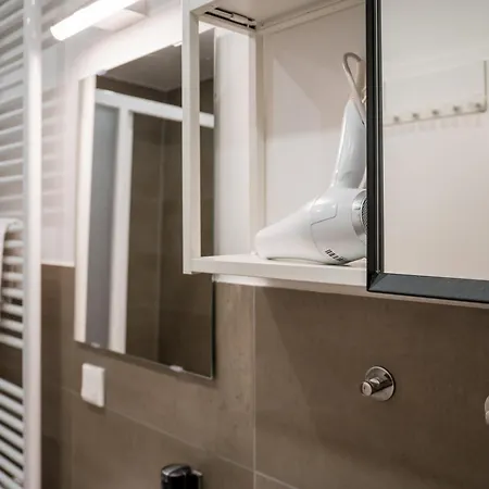 Апартаменты Fantastic 2 Bedroom Берлин