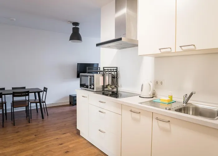 Fantastic 2 Bedroom *